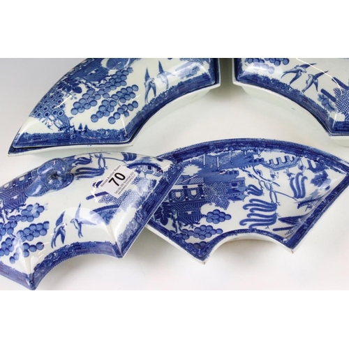 70 - Set of four 19th Century Victorian blue and white willow pattern lidded dishes, all moulded to fit t... 