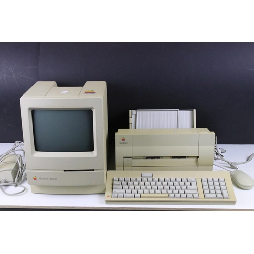 Apple Macintosh Classic II M4150 computer together with an Apple  StyleWriter M8000 and key board.