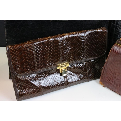 371 - Collection of vintage 20th Century handbags to include crocodile skin examples, a yellow metal mesh ... 