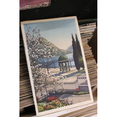 380 - Collection of postcards mostly dating from the early 20th century to include mostly topographical sc... 