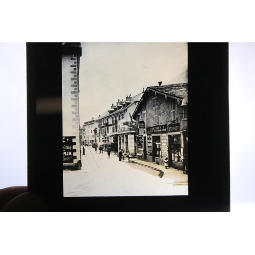 662 - Four boxes of magic lantern slides, subjects to include: Series d'Histoires, Superior Coloured Litho... 