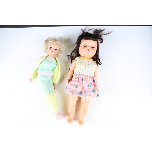 321 - Collection of mid Century toys to include two Pedigree dolls with sleeping blue eyes, Cindy doll, an... 