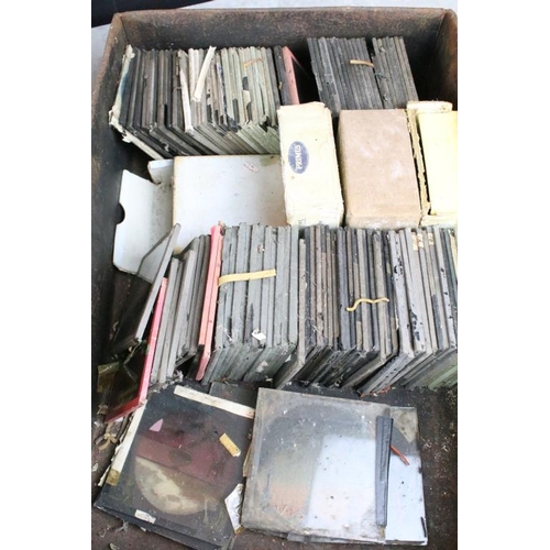 581 - Three boxes of magic lantern slides to include illustrated story slides; Ali Baba, Uncle Tom's Cabin... 