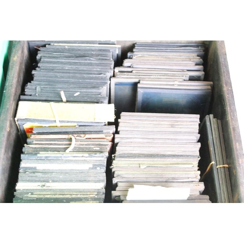 595 - A large collection of approx 200 x glass magic lantern slides to include religious images, maps, edu... 