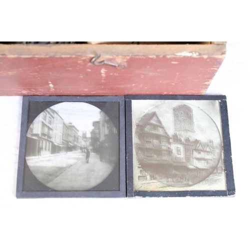 615 - Three boxes of magic lantern slides. Subjects to include topographical, Italy, Italian architecture,... 