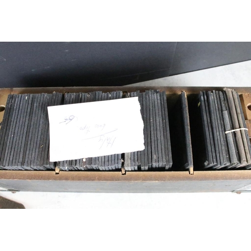 621 - A collection of approx 100 x glass magic lantern slides to include religious, Italy, topographical, ... 