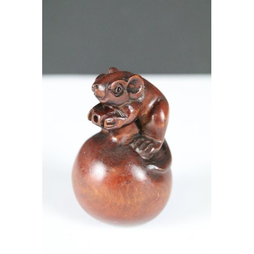 195 - Japanese Signed Wooden Netsuke in the form of a Dog, Japanese Wooden Netsuke in the form of a Rat on... 