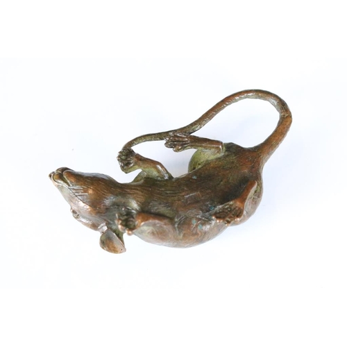 204 - An ornamental Chinese bronze rat, approx 8.5cm in length.