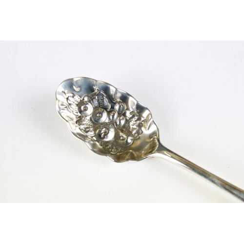 252 - A collection of three fully hallmarked sterling silver berry spoons, longest approx 14cm