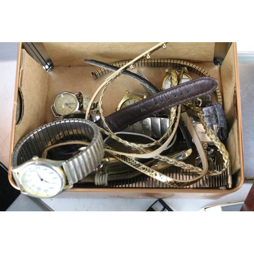 269 - A large collection of mixed manual and quartz modern and vintage wristwatches to include Seiko, Rota... 