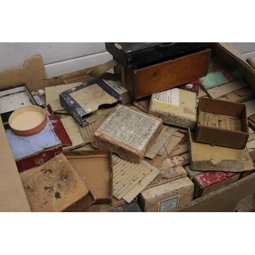 628 - A large selection of empty magic lantern glass slide boxes to include wooden and cardboard examples.