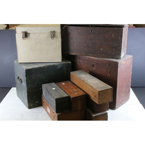 629 - A collection of wooden empty magic lantern glass slide boxes / cases.