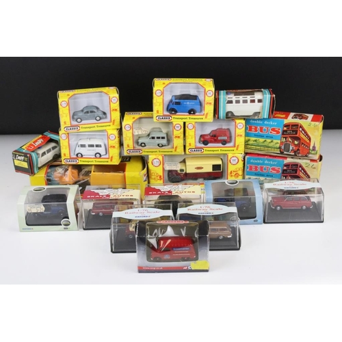 1421 - 19 Boxed / cased diecast & plastic models to include Triang Mighty Mini Tractor Trailer, 2 x Impy, 6... 