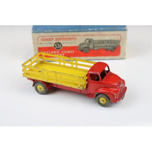 1422 - Five boxed Dinky diecast commercial models to include 2 x 513 Guy Flat Truck both in green (one box ... 