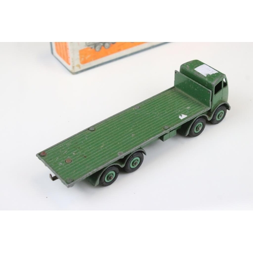 1422 - Five boxed Dinky diecast commercial models to include 2 x 513 Guy Flat Truck both in green (one box ... 