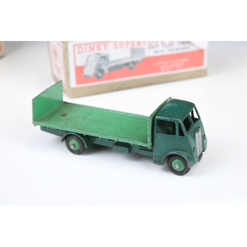 1422 - Five boxed Dinky diecast commercial models to include 2 x 513 Guy Flat Truck both in green (one box ... 