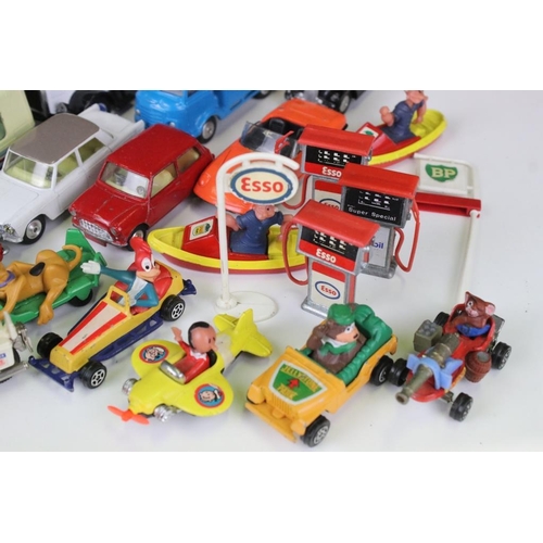 1438 - 32 Corgi diecast models, mid 20th C onwards, to include Corgi Major Simon Snorkey Fire Engine, Corgi... 