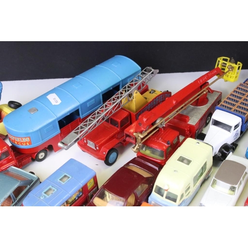 1438 - 32 Corgi diecast models, mid 20th C onwards, to include Corgi Major Simon Snorkey Fire Engine, Corgi... 