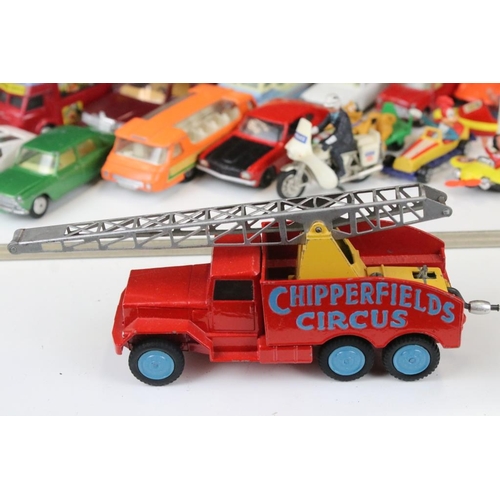 1438 - 32 Corgi diecast models, mid 20th C onwards, to include Corgi Major Simon Snorkey Fire Engine, Corgi... 