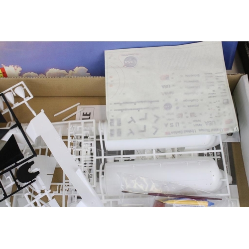 204 - Three boxed Space related plastic model kits to include Airfix 1/144 10170 Space Shuttle, Nu-Bee Kit... 