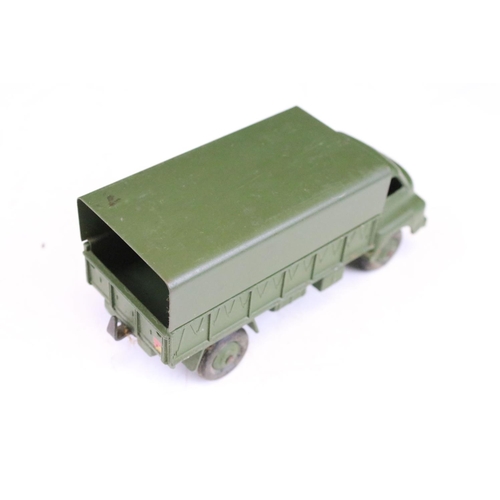 1441 - 15 Boxed Dinky military diecast models to include, 621 3 Ton Army Wagon x 2, 692 5.5 Medium Gun, 677... 