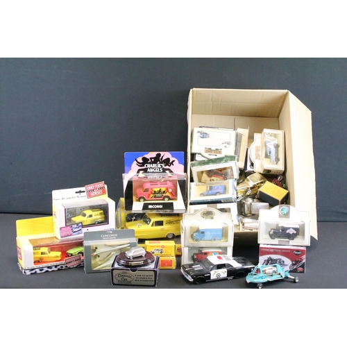 1129 - 19 Boxed diecast models to include 3 x Corgi TV related (CC87501 Charlie's Angels Van, CC99111 Only ... 