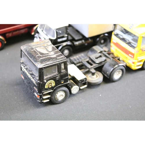 1130 - 23 Corgi diecast model trucks, featuring Corgi Major Berliet tractor & articulated trailer (some pla... 