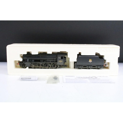 21 - Two boxed OO gauge locomotives to include Hornby Super Detail R2395A BR 2-8-0 Class 8F Locomotive we... 