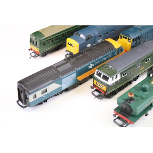 23 - Nine OO gauge locomotives to include Lima 26001, Hornby D7097, Lima Scots Grey etc
