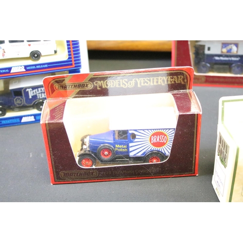 1211 - Collection of 42 boxed diecast models to include 33 x Matchbox Models Of Yesteryear featuring YS-16,... 