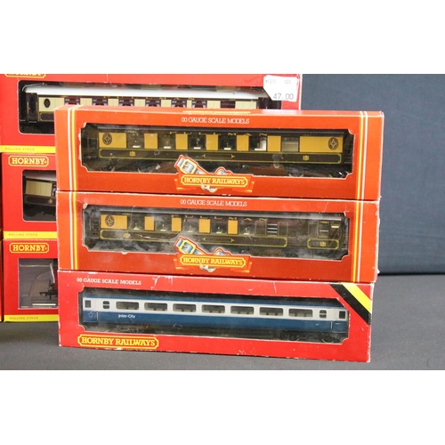 33 - 15 Boxed OO gauge items of rolling stock to include 13 x Hornby featuring R4519, R4520, R4521, R4145... 