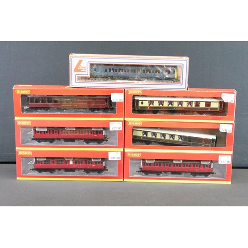 33 - 15 Boxed OO gauge items of rolling stock to include 13 x Hornby featuring R4519, R4520, R4521, R4145... 