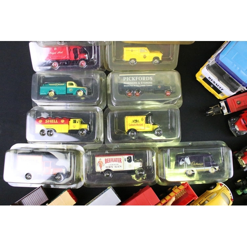 1221 - Quantity of diecast models to include Joal, Lledo, Matchbox, NewRay etc plus a boxed Lledo Days Gone... 