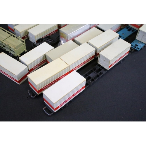 41 - 26 OO gauge items of rolling stock featuring Lima and Triang, all transporters and flatbeds with car... 