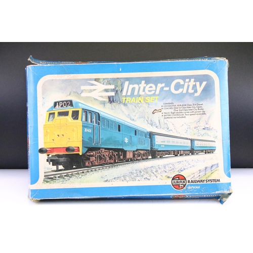 58 - Airfix OO gauge Inter City train set containing 4 x boxed Airfix items to include 541006 A1A A1A Cla... 