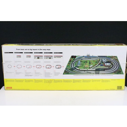 71 - Boxed Hornby OO gauge R1024 Queen of Scots electric train set, complete with Golden Plover locomotiv... 