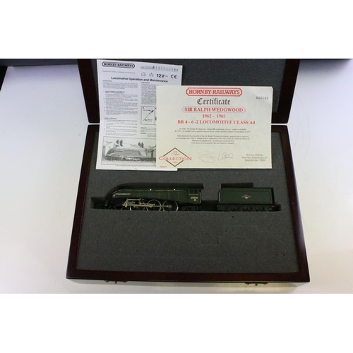 89 - Cased ltd edn Hornby OO gauge R353 Sir Ralph Wedgwood Locomotive Collection set plus 2 x boxed locom... 