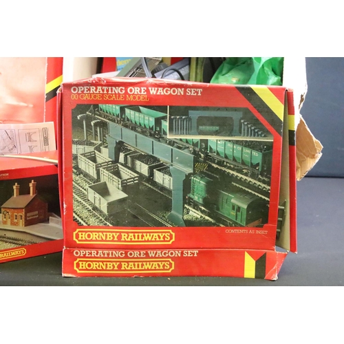 104 - Quantity of OO gauge model railway to include boxed Palitoy Mainline 37061 37061 4-6-0 Jubilee Class... 