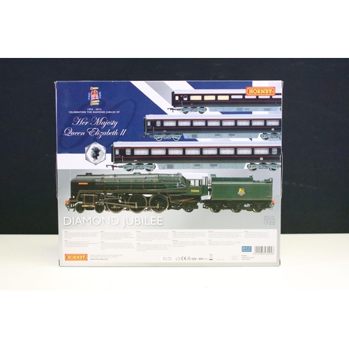 108 - Boxed Special Edition Hornby OO gauge R3094 Diamond Jubilee train pack, complete