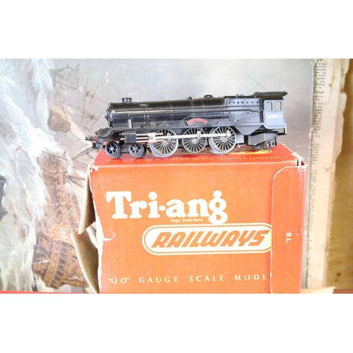 112 - Collection of boxed Triang OO gauge model railway to include R52 0-6-0 Electric Loco, R157 Diesel Ra... 