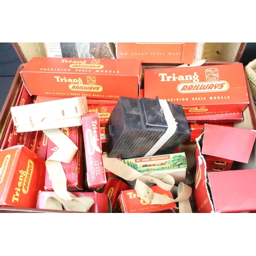 112 - Collection of boxed Triang OO gauge model railway to include R52 0-6-0 Electric Loco, R157 Diesel Ra... 