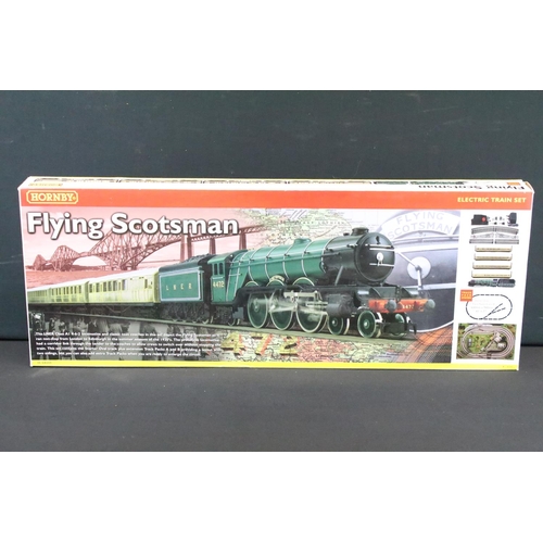 118 - Boxed Hornby OO gauge R1039 Flying Scotsman electric train set, complete