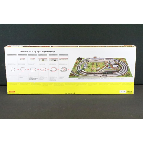 120 - Boxed Hornby R1065 Northern Belle electric train set, complete