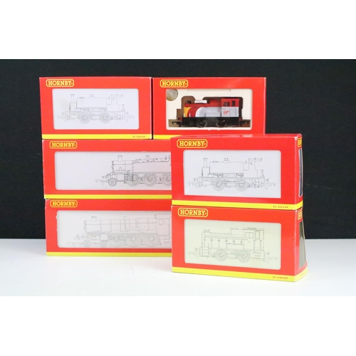 123 - Six boxed Hornby OO gauge locomotives to include R2389 GWR 4-6-0 Castle Class locomotive 4086 Builth... 