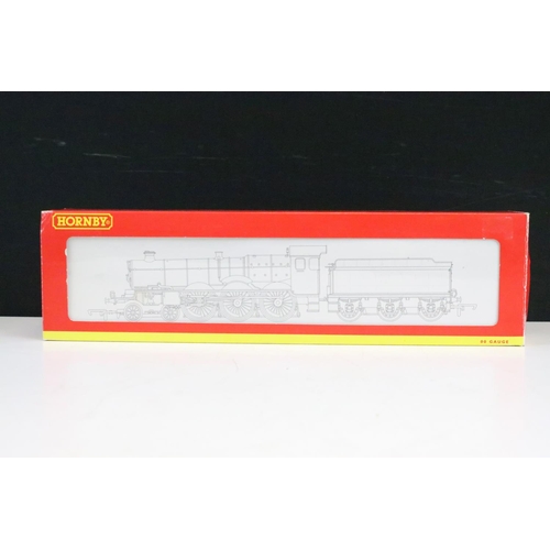 123 - Six boxed Hornby OO gauge locomotives to include R2389 GWR 4-6-0 Castle Class locomotive 4086 Builth... 