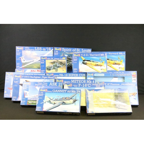 137 - 18 Boxed & unbuilt Revell plastic aircraft model kits, 1/32 to 1/72 scale, to include 04594 1/48 F-1... 