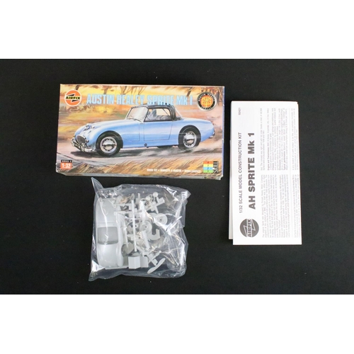 142 - Collection of four boxed radio control and plastic model kit sets, to include 2 x plastic model kits... 