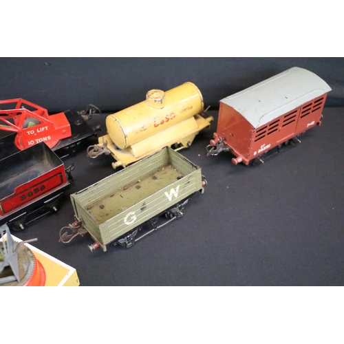 117A - Group of Hornby O gauge model railway to include 7 x items of rolling stock, crane, 0-4-0 locomotive... 