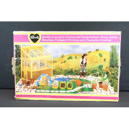 1505 - Sindy - Collection of ten boxed Pedigree Sindy play sets/ accessory sets to include Caravan (Tatty e... 