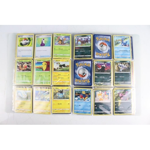 489 - Pokémon Trading Cards - Collection of Pokémon Trading Cards featuring Vivid Voltage set, Darkness Ab... 